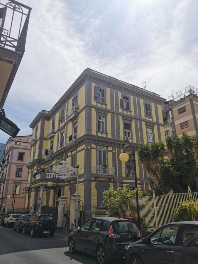 Le Stanze Di Eli E Gio Bed & Breakfast Castellammare di Stabia Exterior photo
